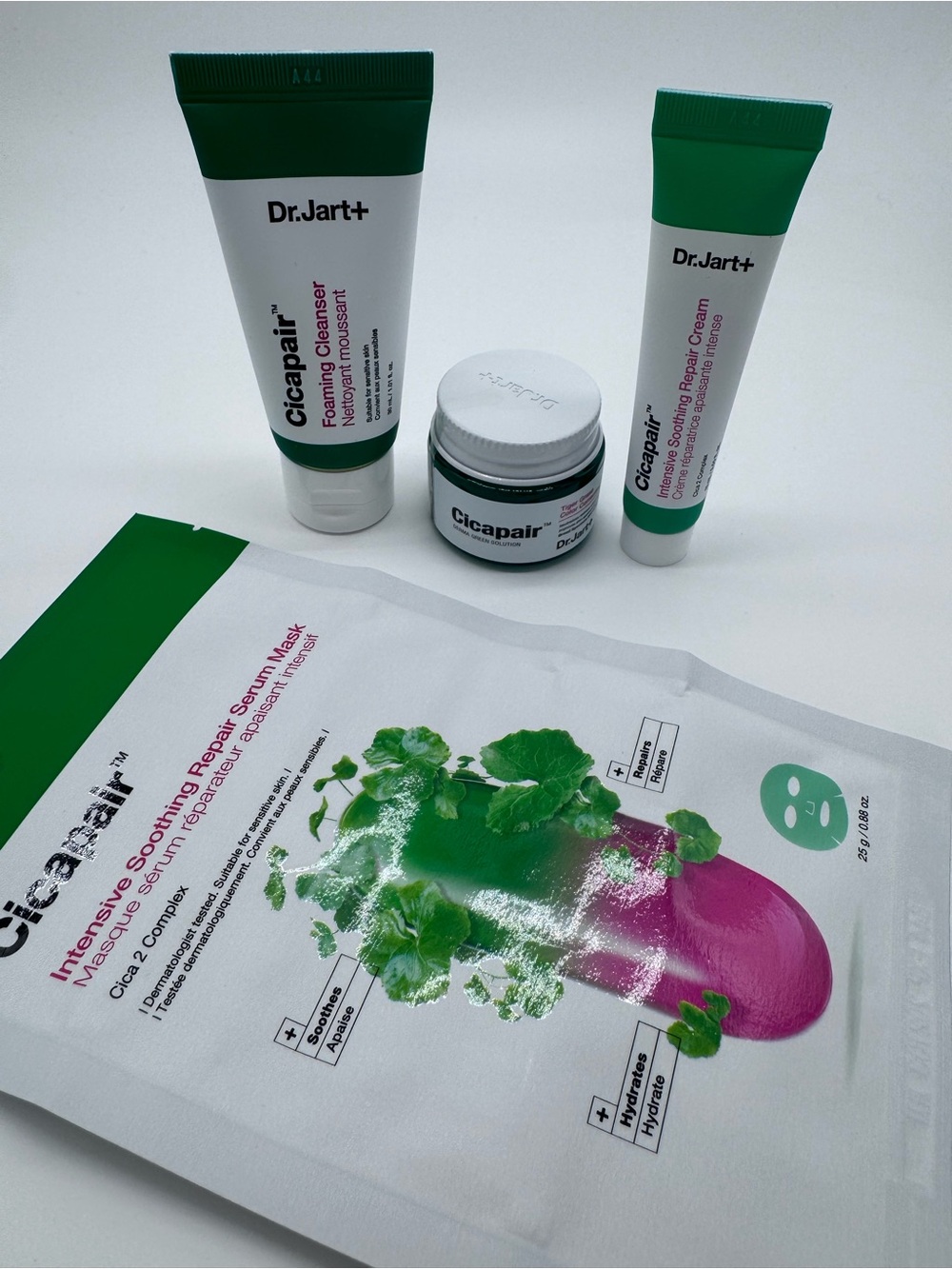 Dr.Jart+ Cicapair Redness Rescue Kit 4-Piece Skincare Set - Picture 2 of 12